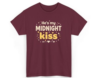 Camiseta "Él es mi beso de medianoche" / Tipografía romántica, camiseta "Amor nocturno", para él y para ella, idea de regalo para San Valentín 2026