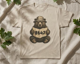 Camiseta Bear Reading 8647 / Camiseta gráfica Adventure Camper, mensaje político sutil, sin estampado de Donald Trump (unisex)