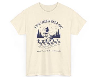 Camiseta unisex con ilustración de lobo canadiense de invierno. Camiseta con ilustración de lobo, gansos y bosque. Camiseta canadiense con humor divertido.