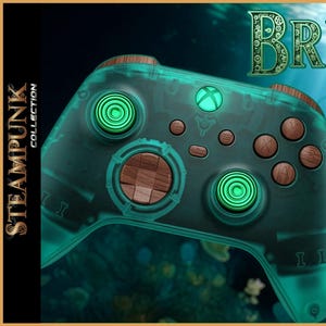Puede incluir: Un mando de Xbox de color verde azulado y marrón con detalles verdes brillantes, parte de la Colección Steampunk. El mando presenta botones con aspecto de madera y un diseño transparente. La imagen también incluye un buzo steampunk.
