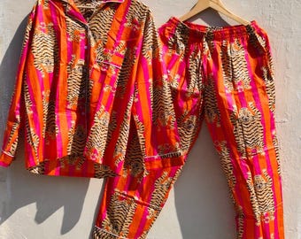 Pomarańczowy komplet piżamowy z nadrukiem tygrysa z bawełny – lekka damska bielizna nocna