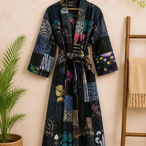 Giacca lunga in velluto Suzani / Cappotto invernale boho ricamato a mano con motivi floreali