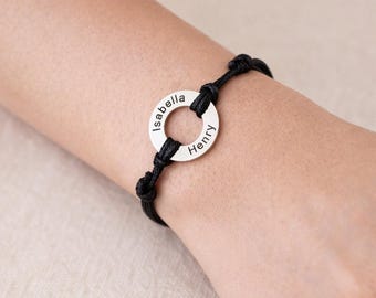 Personalized Name Bracelet for Women – Engraved Stainless Steel Circle Bracelet, Adjustable Family Jewelry, Couple's Gift