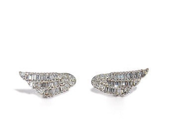 Pendientes de ala con diamantes baguette en oro de 18 quilates