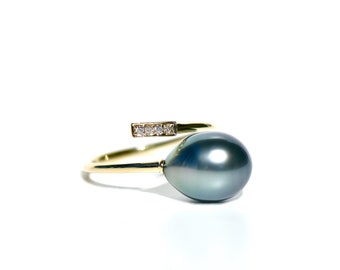 18k Diamond & Tahitian Pearl Open Ring