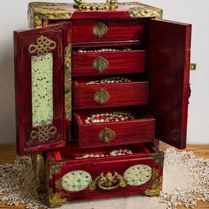 Large Vintage Chinese Style Jewellery Cabinet with Lock & Key | Red Lacquer Jewelry Chest | 33cm Oriental Storage Box