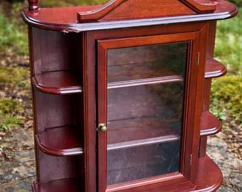 Larg-sized Rare Mid-Century Mahogany Curio Cabinet – Arched Wall Display with Glass Door & Tiered Shelves – Dark Academia Apothecary Cabinet