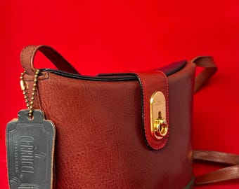 Vintage Cerrucci Leatherwear Bucket Bag | Handgjord i Italien | Axelremsväska i läder med 5 färger | Italiensk designerväska från 80-90-talet