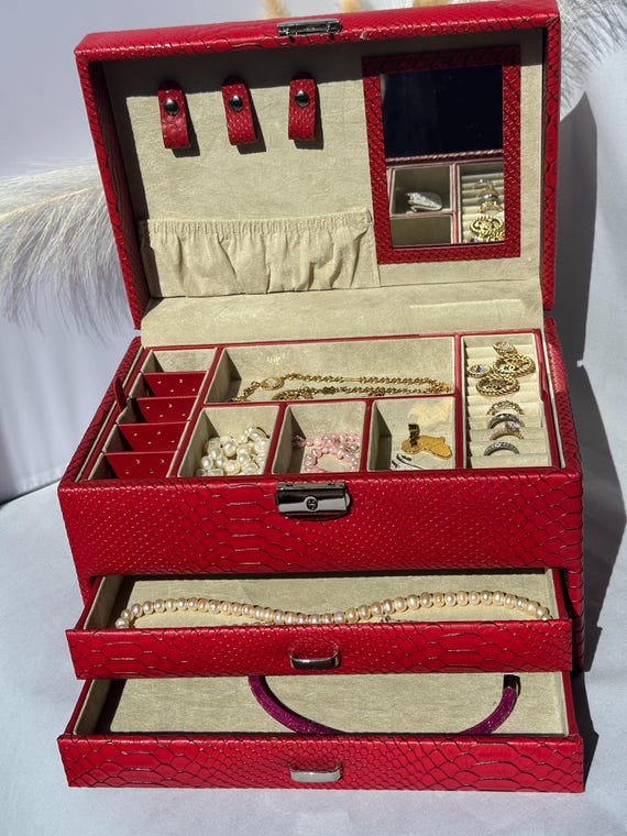 Vintage Style Red Crocodile Embossed 3-Tier Jewelry Box | Large Cantilever Organizer with Mirror & Drawers | High-Quality Faux Leather Vanit