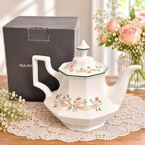 Vintage Johnson Brothers Eternal Beau Tekanna med Originalask | Rosa Band Blommor Engelskt Servis | 1980-talets Cottagecore Tekanna