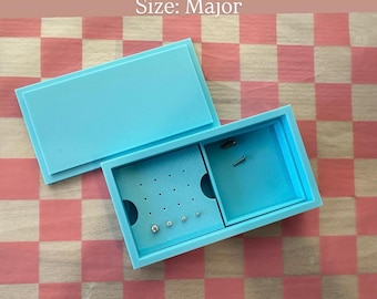 Threadless jewelry, earring, & labret post display/organizer