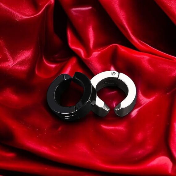2pcs. Yoshida Hirofumi Ear Clips Punk Cosplay Earrings (no