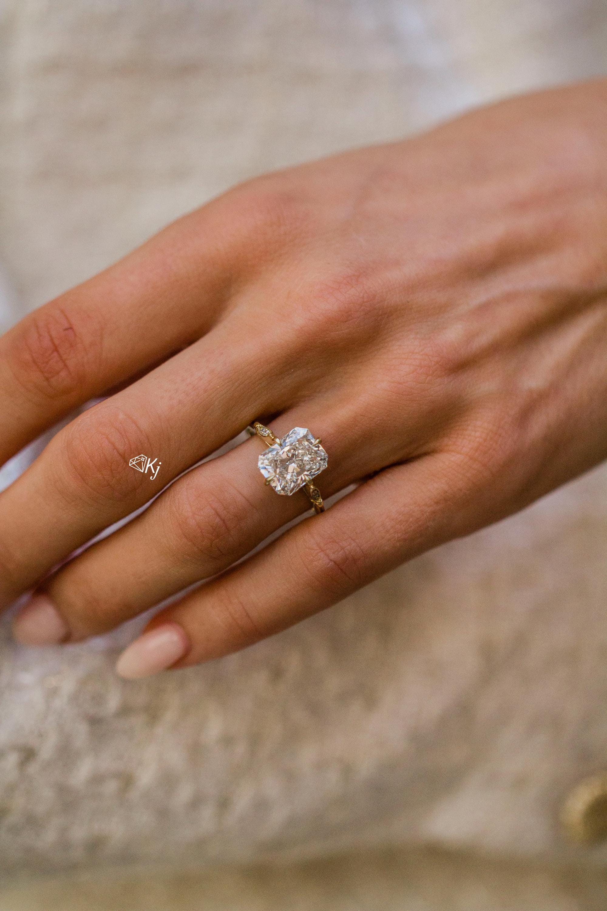 ラディアントカット ラボグロウンダイヤモンド ソリティアリング