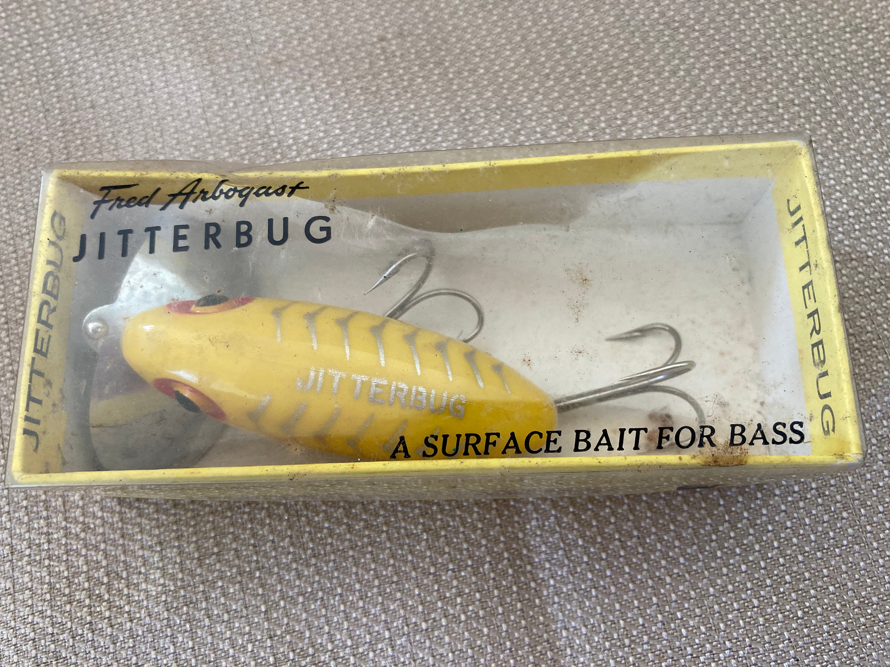 Vintage Jitterbug Fred Arbogast Yellow Silver V's Fishing Lure Wood