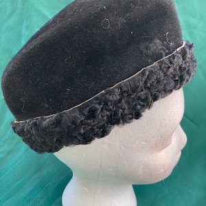 Peachbloom Velour Pillbox Hat Womens 22 Black Vintage Fur Felt Bow 50\'s 60\'s Peachbloom velour vintage hat - Gem main image 3