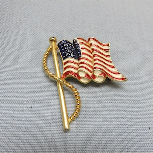 Vintage Hand Painted US Flag Brooch, Patriotic Pin