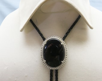 Silvertone Metal Black Onyx Bolo Tie, Vintage Bolo Tie