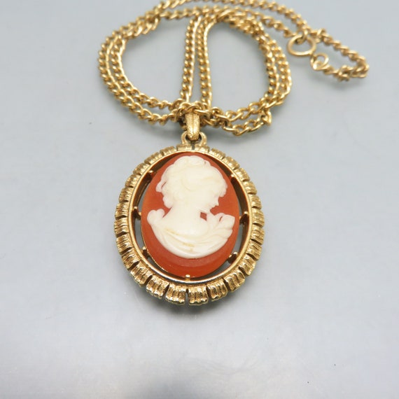 1960's Victorian Revival Reversible Cameo Pendant… - image 2