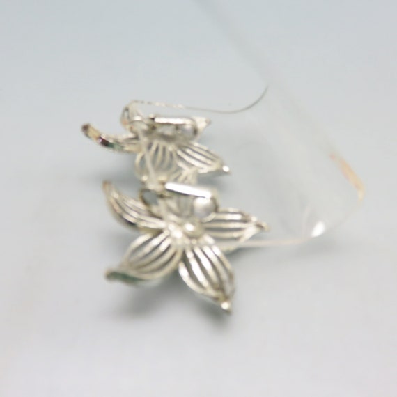 Sarah Coventry Silver Anemone Flower Clip Earring… - image 3