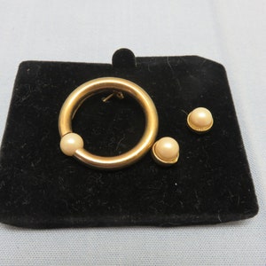 Vintage Faux Pearl Circle Pin, Plus Matching Faux Pearl Pierced Earrings image 1