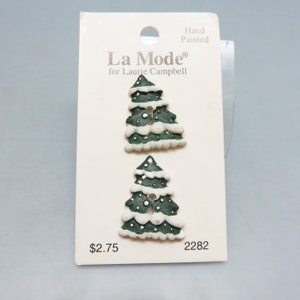 Vintage La Mode Christmas Tree Buttons: Hand Painted Holiday Set