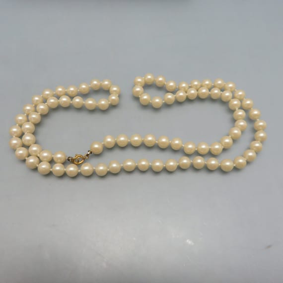 Vintage 30 Inch Faux Pearl Necklace: Hand Knotted Cream Glass