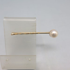Vintage Single White Pearl Hair or Bobby Pin , Goldtone Metal, Wedding Hair Pin