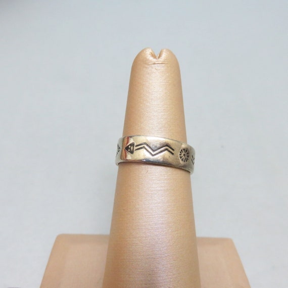 Southwestern Sterling Silver Band Ring, Size 5.50… - image 1