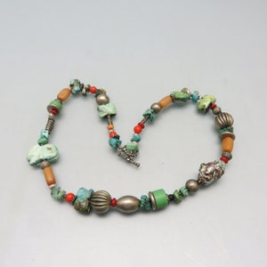 Vintage Southwestern Turquoise Fetish, Chip, Nugget and Bead Necklace