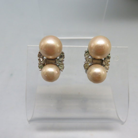 Vendome (Coro) Clip Earrings Pink Crystals Faux Pearls Mid Century - Ruby  Lane