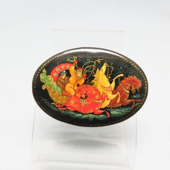 Vintage Russian Hand Painted Wooden  Brooch, Zhos… - image 1