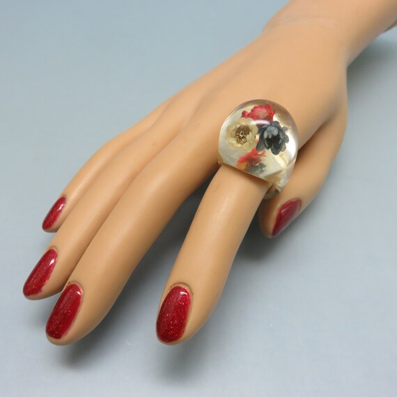 Vintage Avon Plastic Ring Sizer.