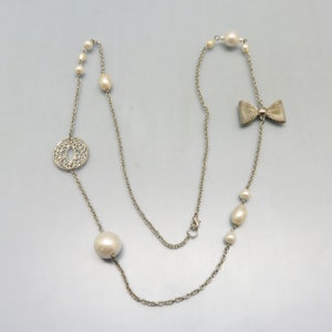 Vintage Silvertone Necklace: Bow, Charm & Faux Pearl, 36 Inch
