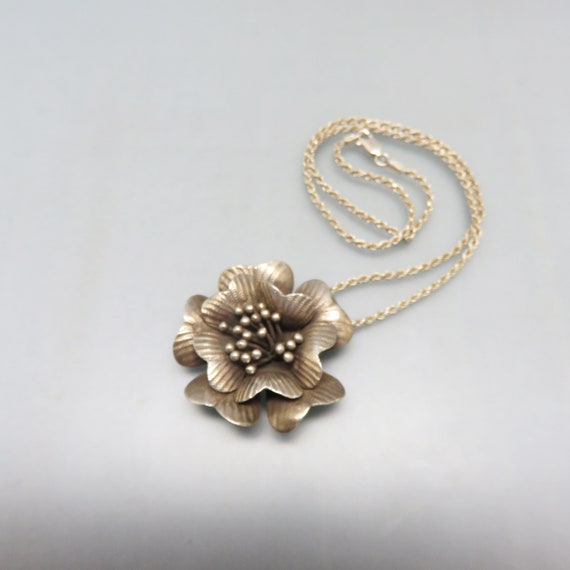 Sterling Silver Realistic Flower  Pendant,  16 In… - image 2