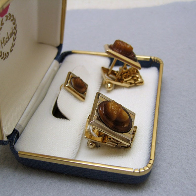 Wraparound Cameo Cufflink Set Mint in Box Hickok Vintage Etsy