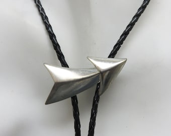 Handmade Bolo Tie from Vintage Pieces, Arrow Bolo Tie