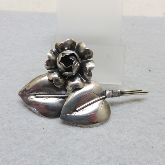 1940s Handmade Sterling Silver Floral Brooch