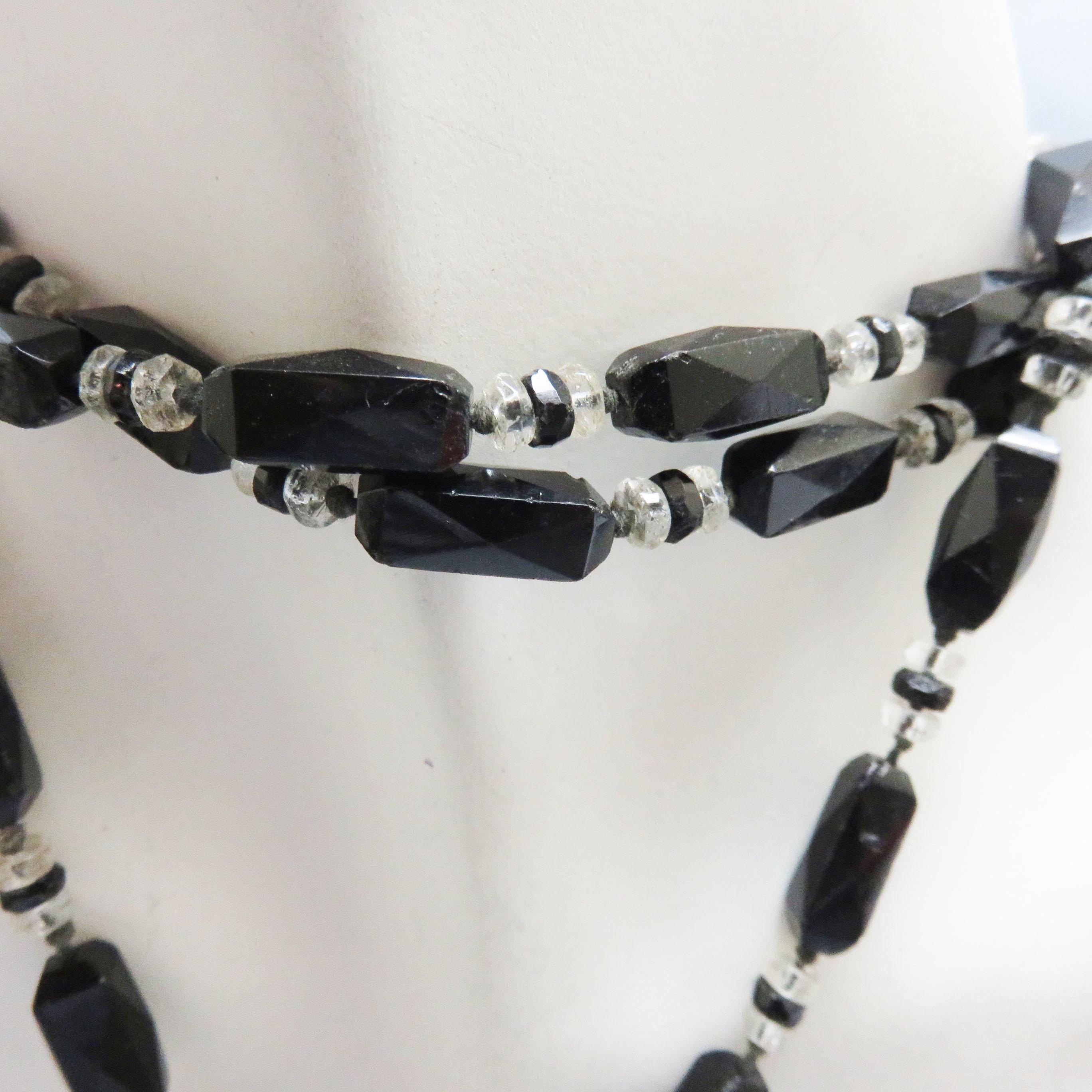 Art Deco Black Glass Bead Necklace: 57 display picture 1