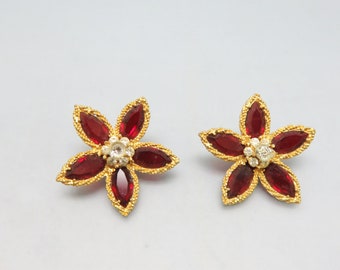 Vintage Floral Brooch