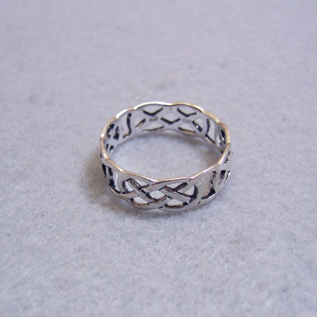 Sterling Silver Band Ring, Woven Metal Design,vintage, Size 8 - Etsy Sterling Silver Band Ring, Woven Metal Design,vintage, Size 8 - Etsy