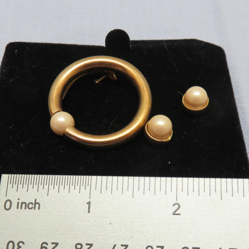 Vintage Faux Pearl Circle Pin, Plus Matching Faux Pearl Pierced Earrings image 2