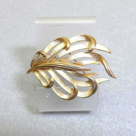 Trifari Tree Branch Brooch Pin, 1960s Natural Look