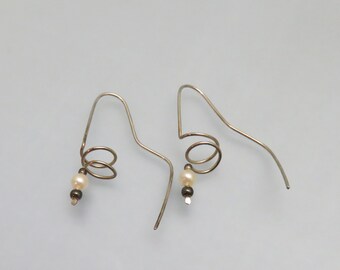 Vintage Sterling Coiled Wire Real Pearl Pierced Earrings