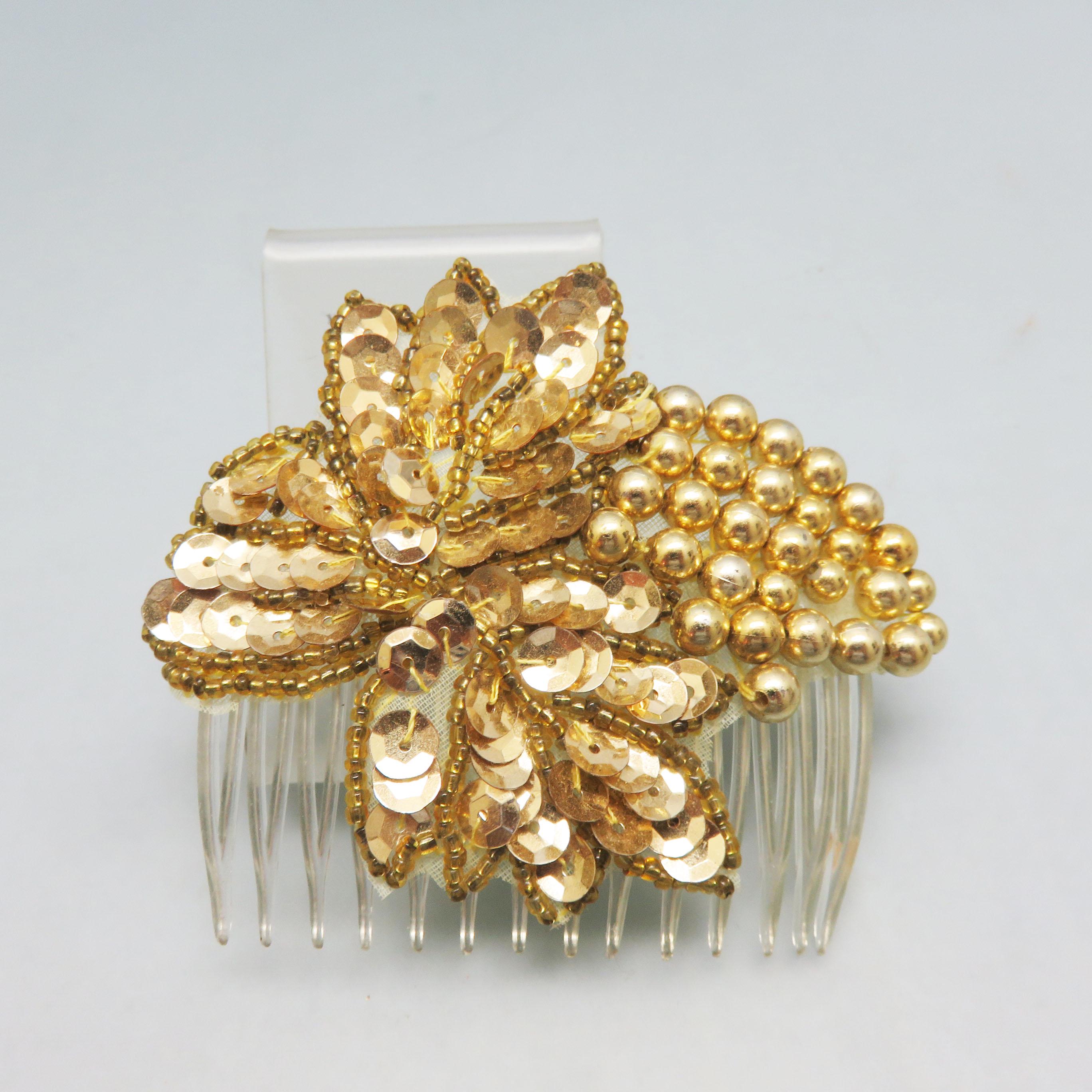 NEW Handmade Sequins Beaded Tassels Hair Comb Beautiful Wedding Sparkly !! Bridal modern crystal hair comb, headpiece - Crystal skyline  main image 2