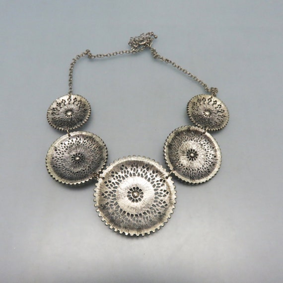 1990s Ethnic Style Silvertone  Necklace, Magnetic… - image 4