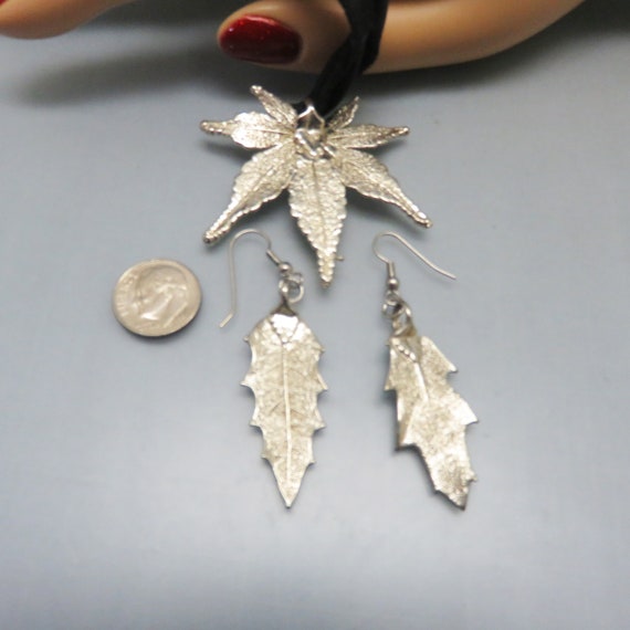 Vintage Sterling Electroplated Leaf Necklace and … - image 5