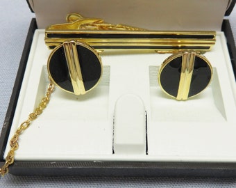 1980s MIB Modern Look Gold Plated Black Enamle Cufflinks and Tie Clasp Set