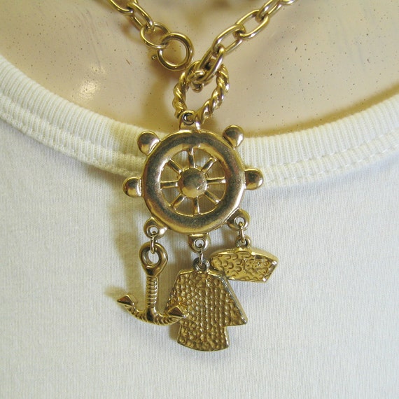 1980s Nautical Charm Necklace - image 3