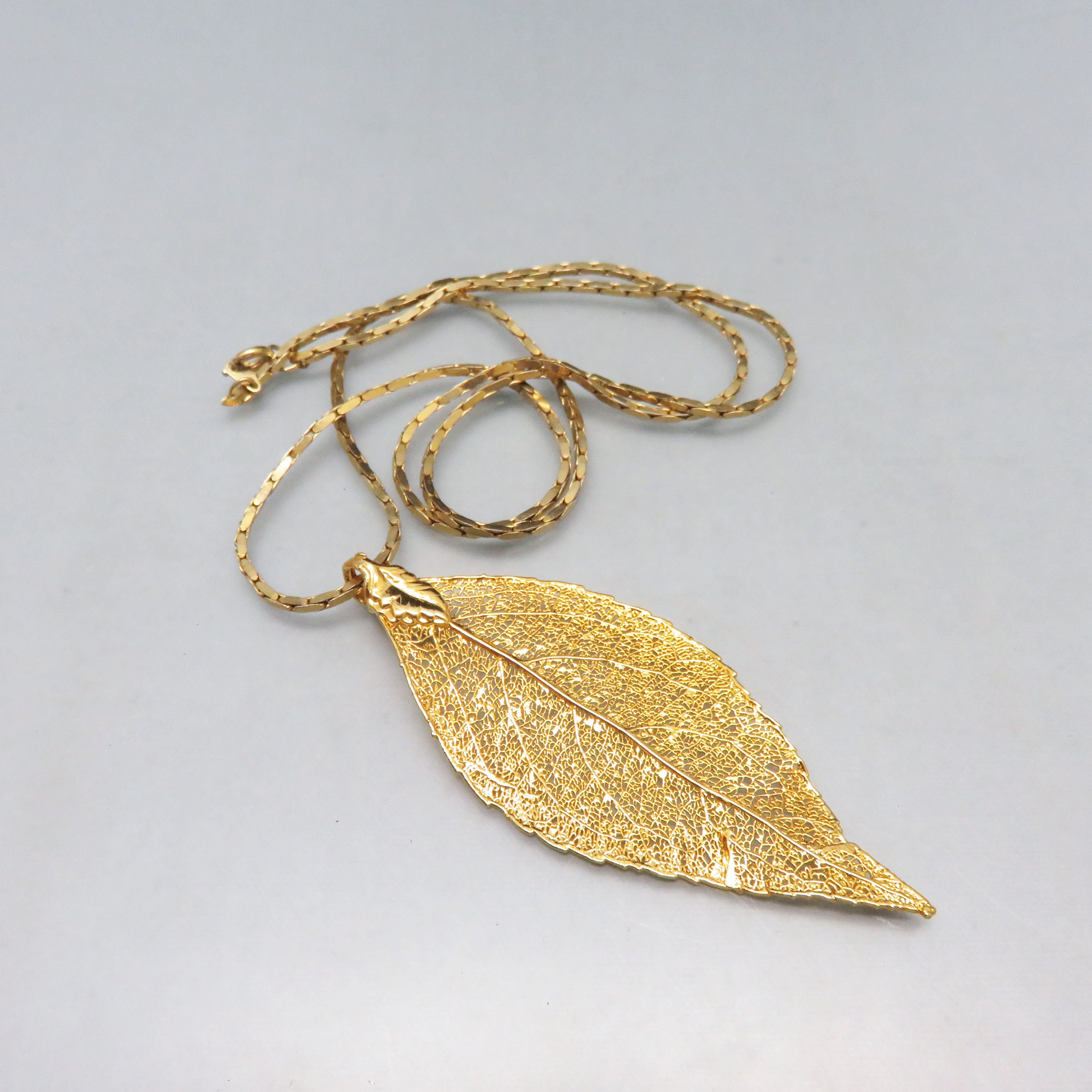Collier pendentif feuille - Les Fées Colorées - Bijoux