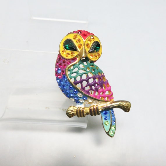 Vintage Colorful Rhinestone Owl Pin, Big and Beau… - image 1